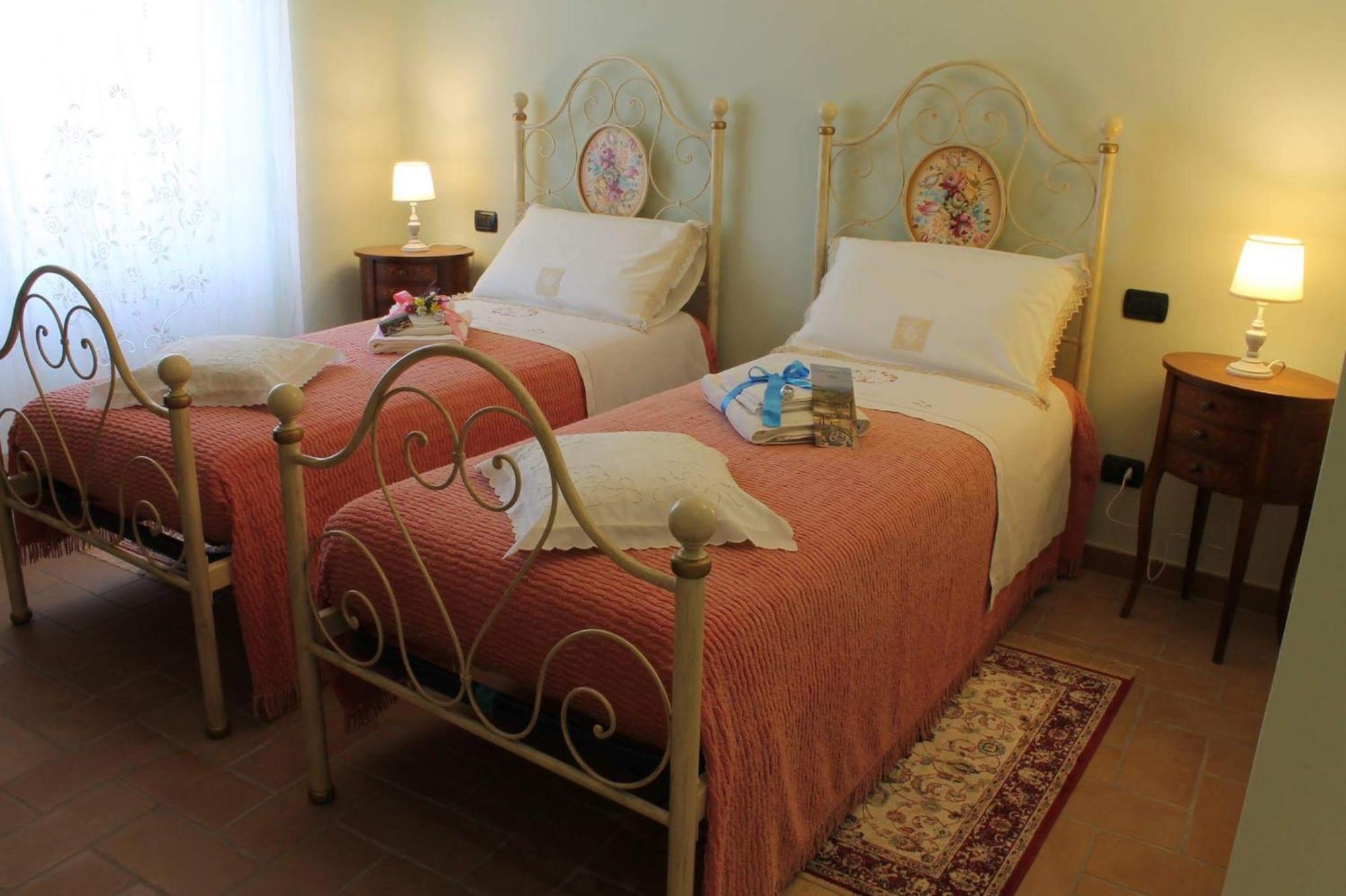 La Terrazza Fio...Rita Bed & Breakfast Ripa Exterior photo